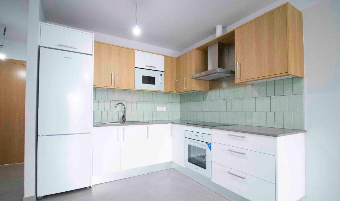 2 soveværelse Lejlighed til salg i Arona med garage - € 180.000 (Ref: 10158610)