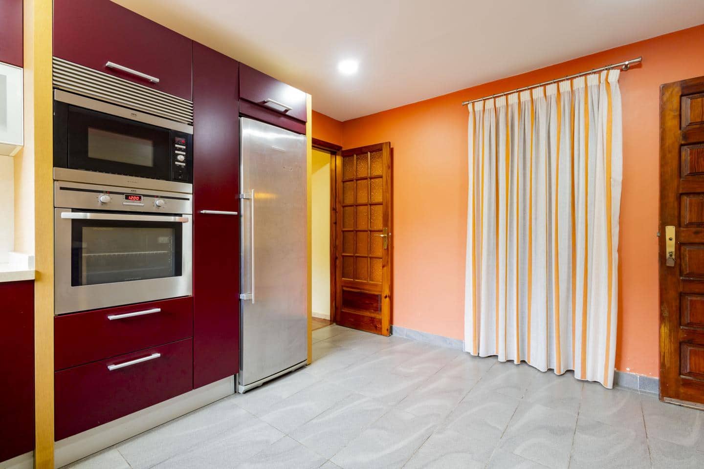 6 soveværelse Villa til salg i San Cristobal de La Laguna med garage - € 520.000 (Ref: 10160115)