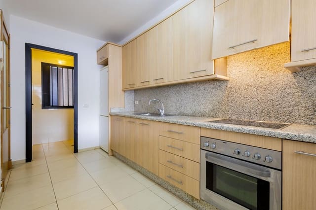 2 soveværelse Lejlighed til salg i Taco, San Cristóbal de La Laguna med garage - € 189.900 (Ref: 10160303)