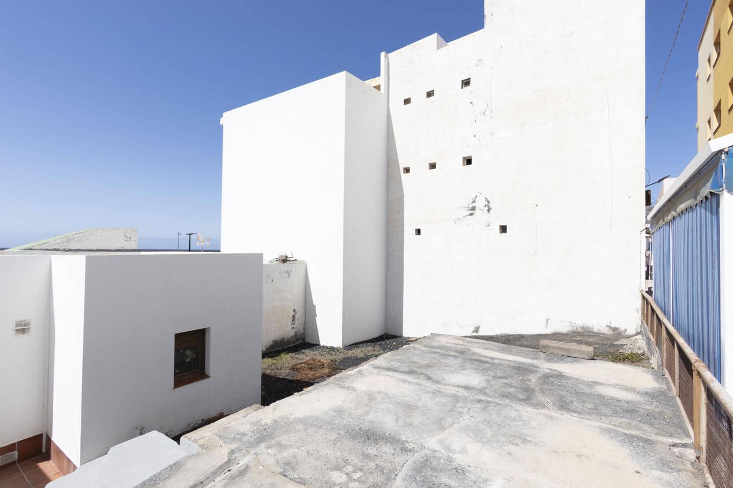3 bedroom Villa for sale in El Pinar de El Hierro with garage - € 500,000 (Ref: 10163258)
