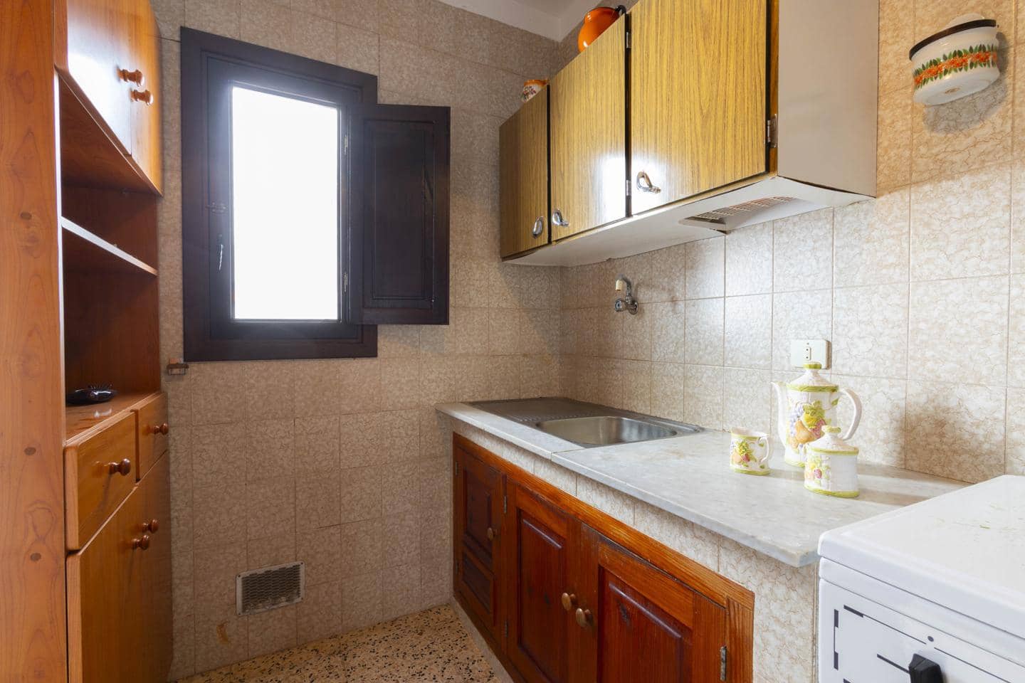 3 bedroom Villa for sale in El Pinar de El Hierro with garage - € 500,000 (Ref: 10163258)