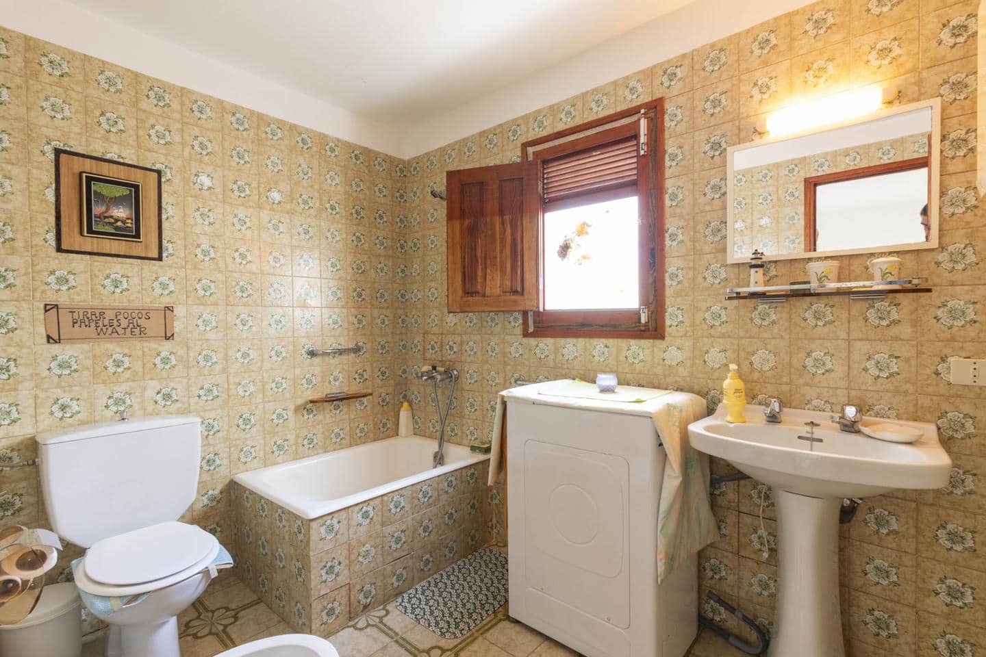 3 bedroom Villa for sale in El Pinar de El Hierro with garage - € 500,000 (Ref: 10163258)