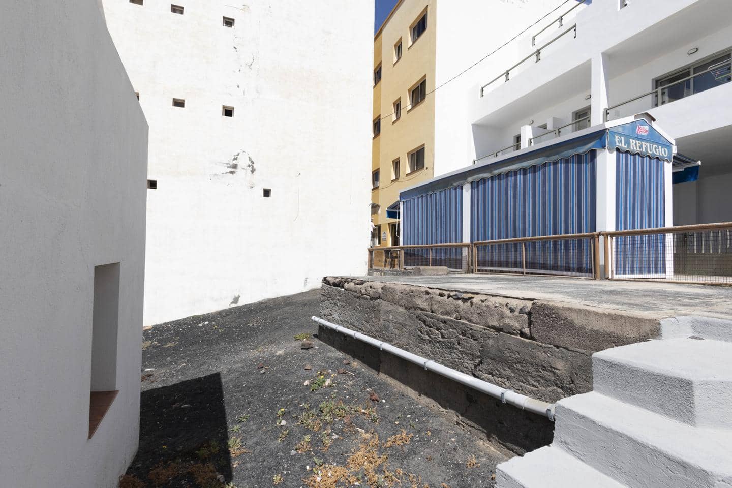 3 bedroom Villa for sale in El Pinar de El Hierro with garage - € 500,000 (Ref: 10163258)