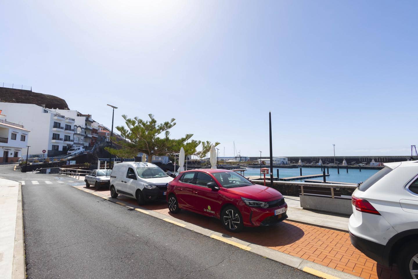 3 bedroom Villa for sale in El Pinar de El Hierro with garage - € 500,000 (Ref: 10163258)