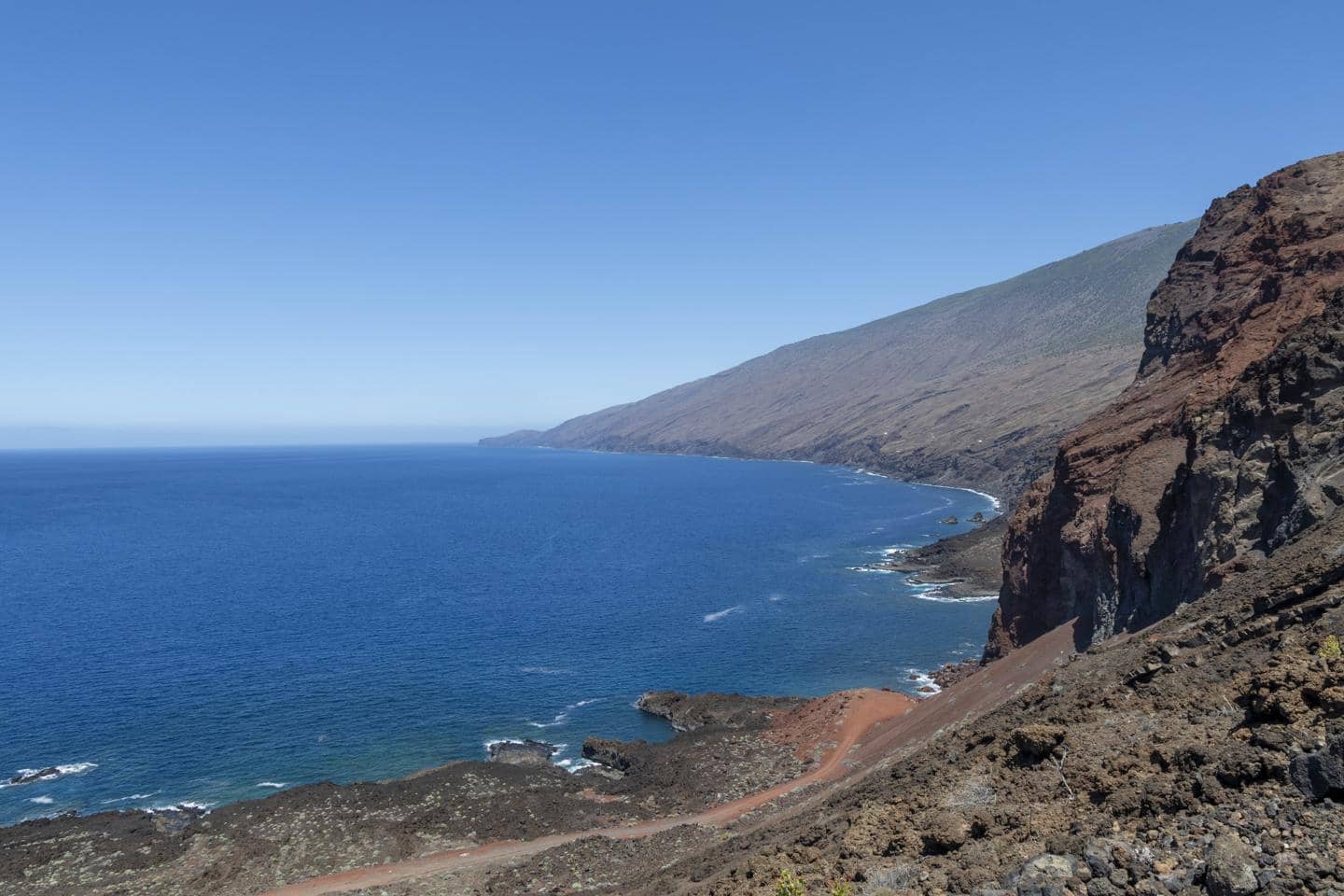 3 bedroom Villa for sale in El Pinar de El Hierro with garage - € 500,000 (Ref: 10163258)