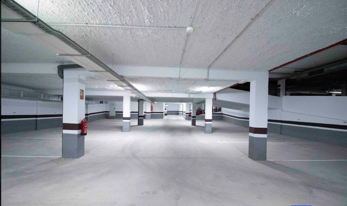 2 bedroom Flat for sale in Arona with garage - € 185,000 (Ref: 10163396)
