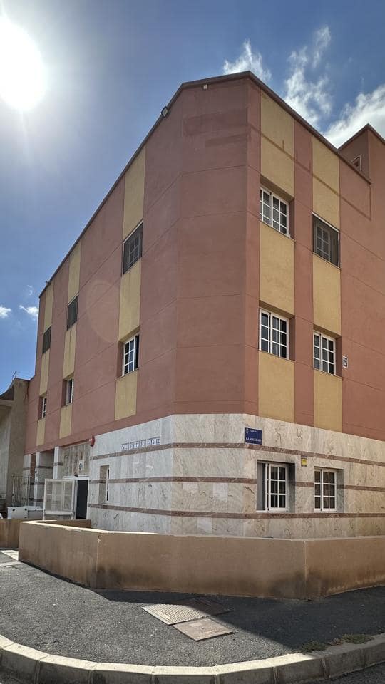 Garage for sale in San Isidro de Abona - € 11,900 (Ref: 10163536)