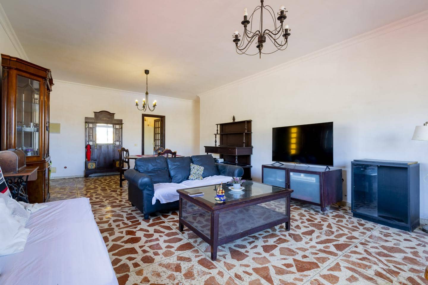 4 soveværelse Villa til salg i San Cristobal de La Laguna med garage - € 450.000 (Ref: 10163537)