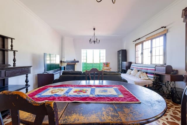 4 soveværelse Villa til salg i San Cristóbal de La Laguna med garage - € 450.000 (Ref: 10163537)
