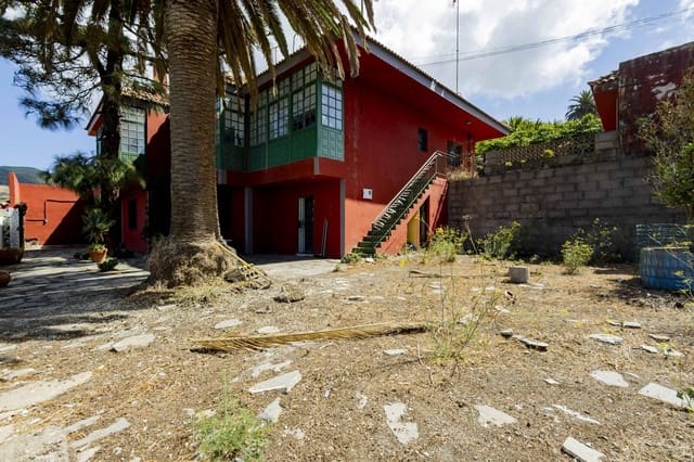 4 soveværelse Villa til salg i San Cristóbal de La Laguna med garage - € 450.000 (Ref: 10163537)