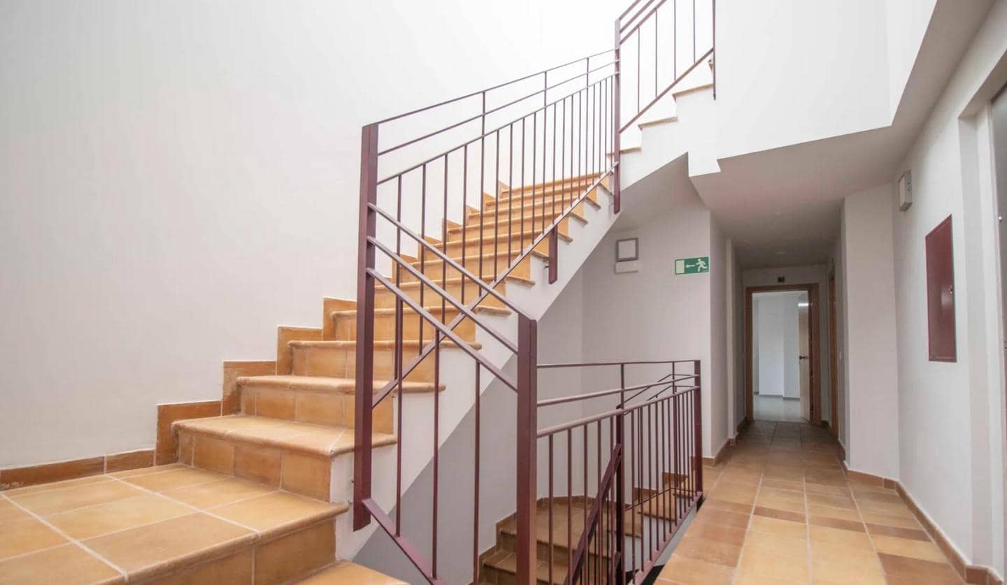 2 bedroom Flat for sale in Arona with garage - € 199,000 (Ref: 10163673)