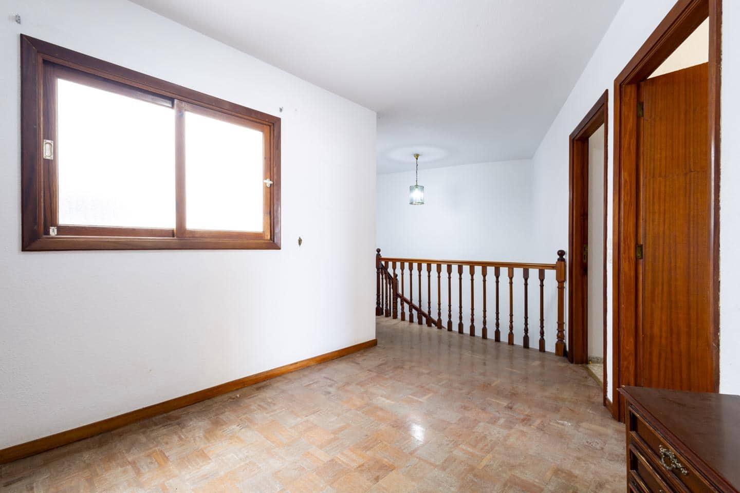6 soverom Villa til salgs i La Orotava med garasje - € 1 200 000 (Ref: 10165838)