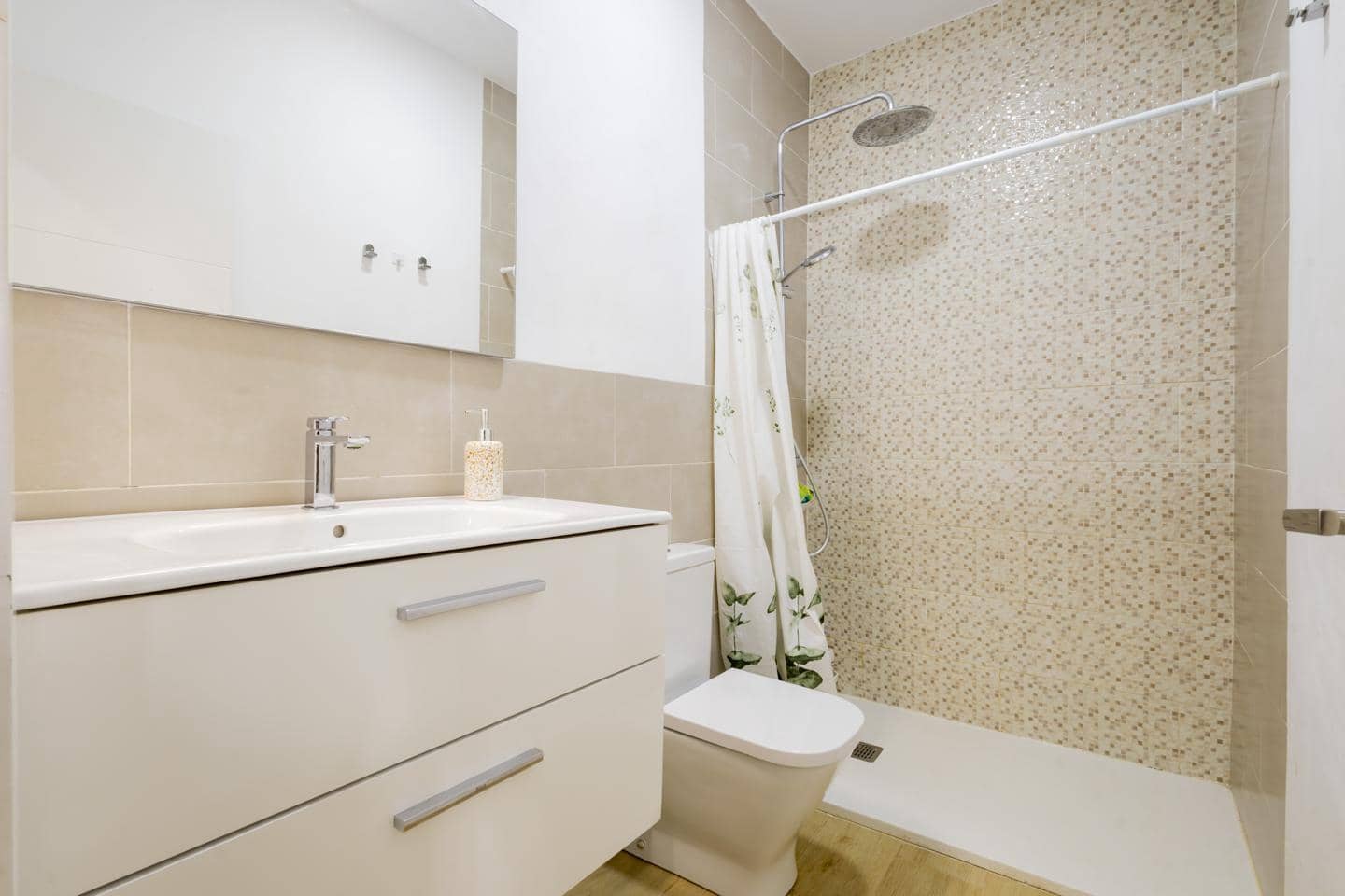 3 bedroom Villa for sale in Santa Cruz de Tenerife - € 240,000 (Ref: 10168849)