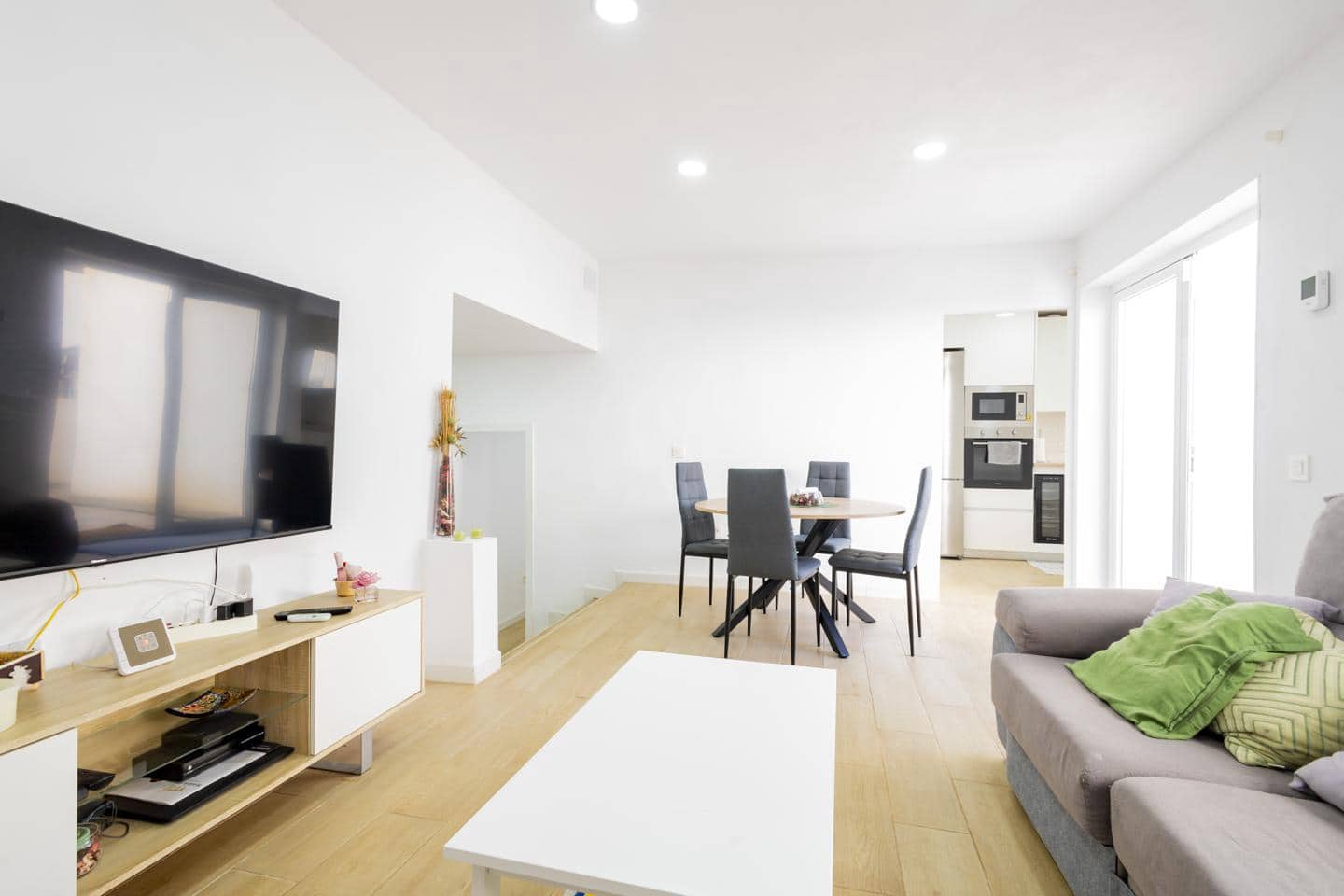 3 bedroom Villa for sale in Santa Cruz de Tenerife - € 240,000 (Ref: 10168849)