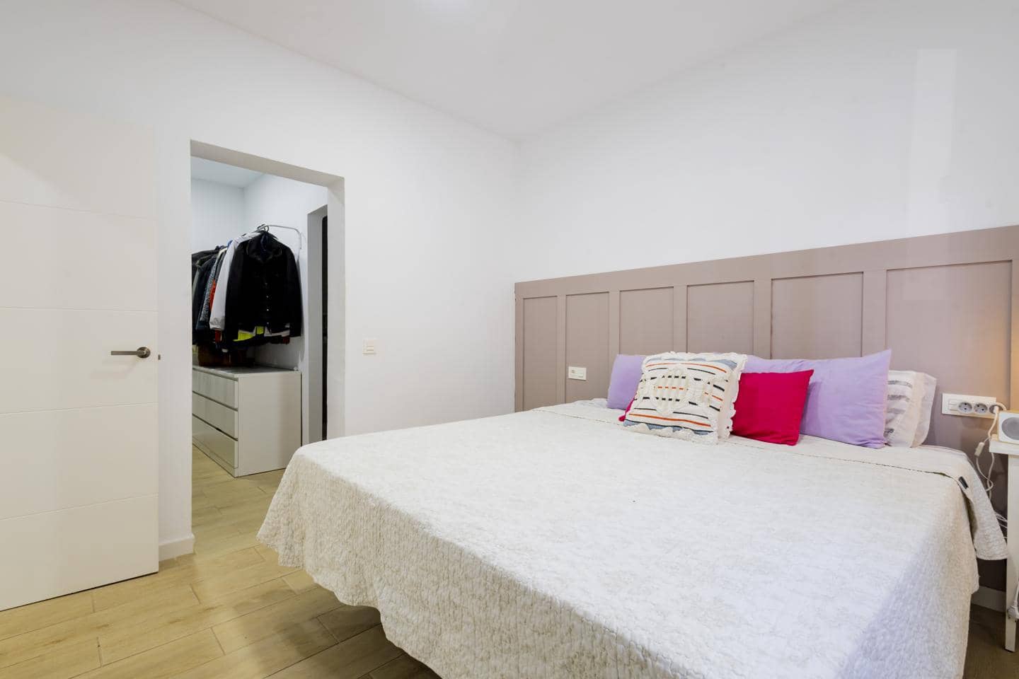 3 bedroom Villa for sale in Santa Cruz de Tenerife - € 240,000 (Ref: 10168849)