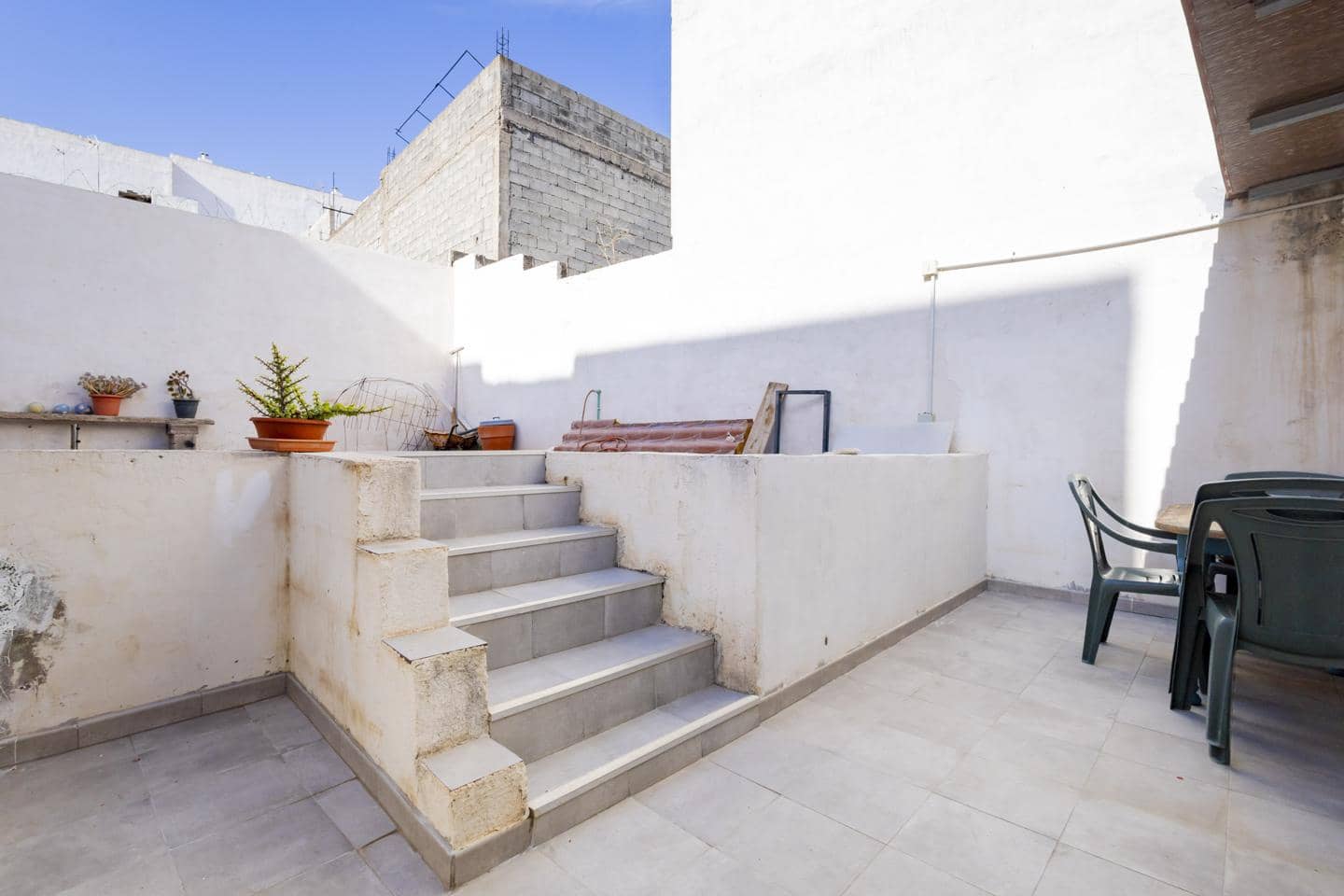 3 bedroom Villa for sale in Santa Cruz de Tenerife - € 240,000 (Ref: 10168849)