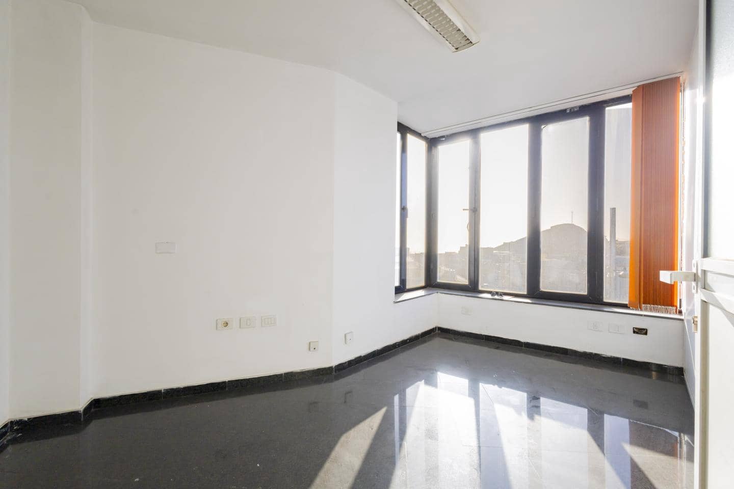 1 soveværelse Virksomhed til salg i San Cristobal de La Laguna - € 252.000 (Ref: 10168850)