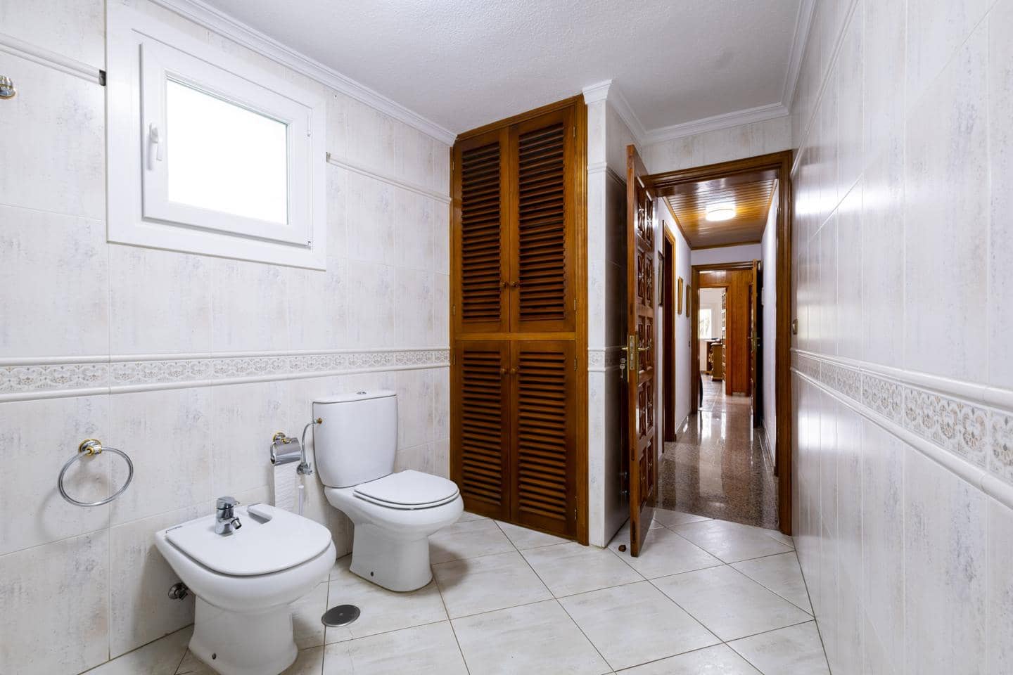 4 slaapkamer Villa te koop in San Cristobal de La Laguna met garage - € 380.000 (Ref: 10169051)