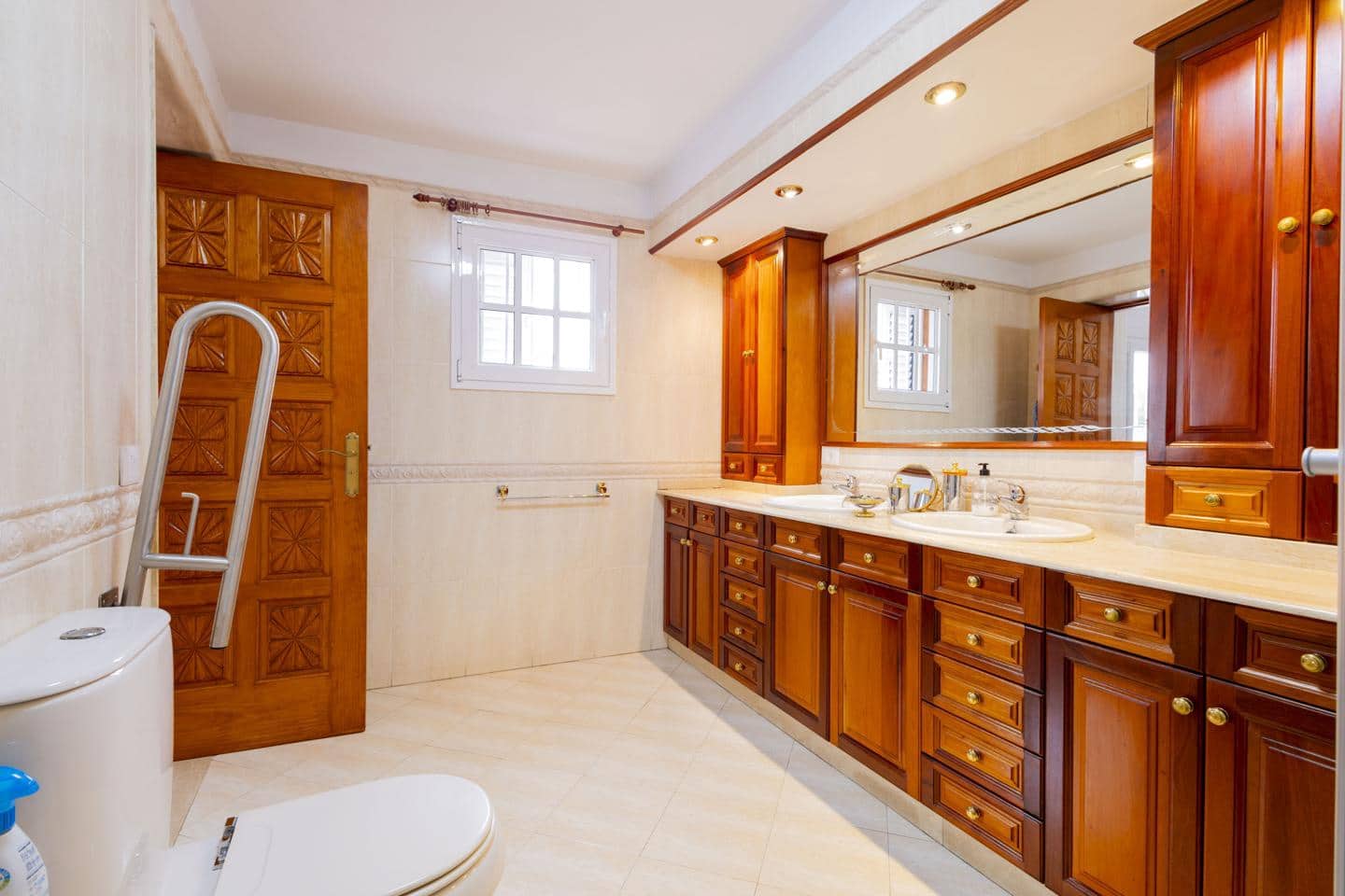 4 slaapkamer Villa te koop in San Cristobal de La Laguna met garage - € 380.000 (Ref: 10169051)