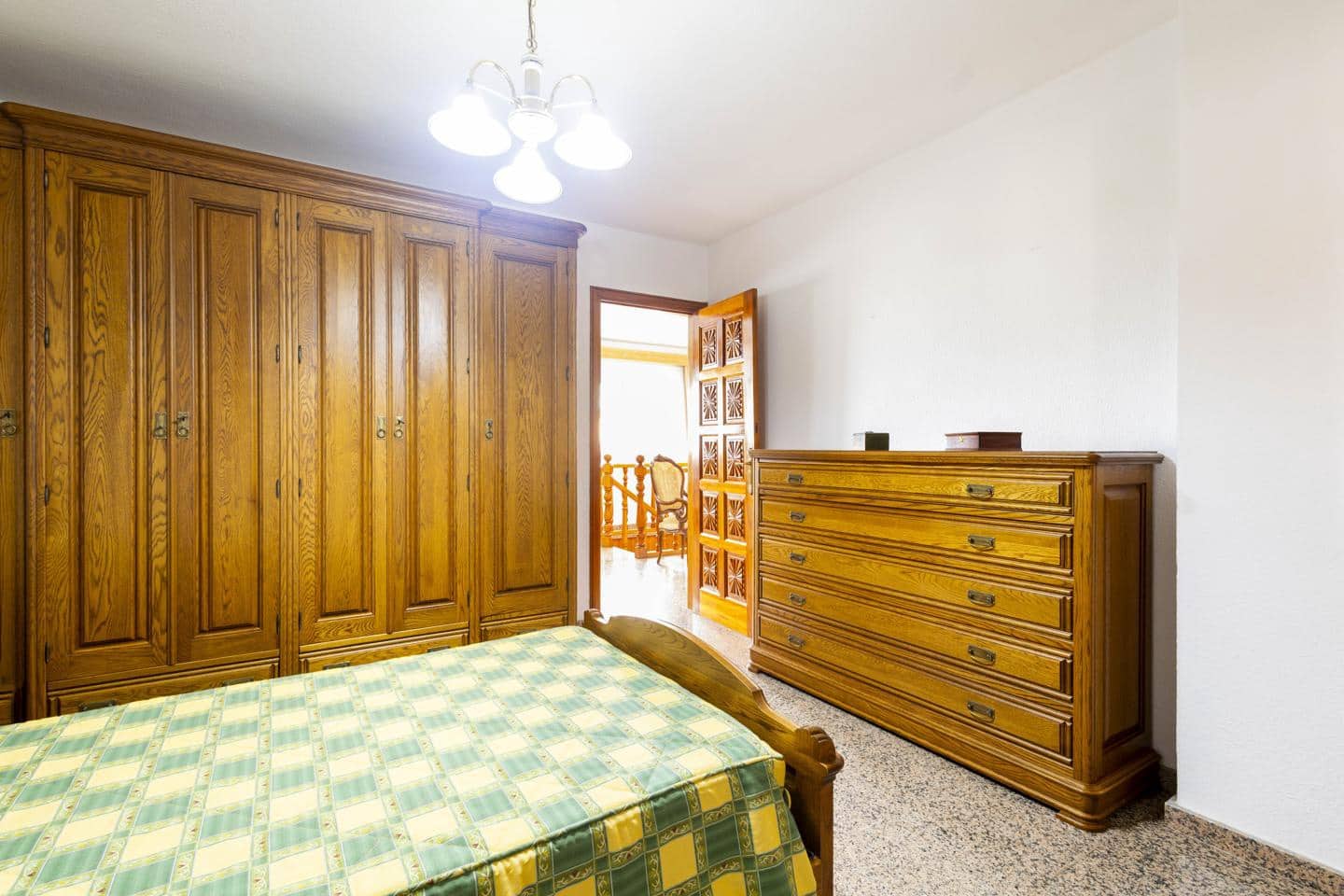 4 slaapkamer Villa te koop in San Cristobal de La Laguna met garage - € 380.000 (Ref: 10169051)