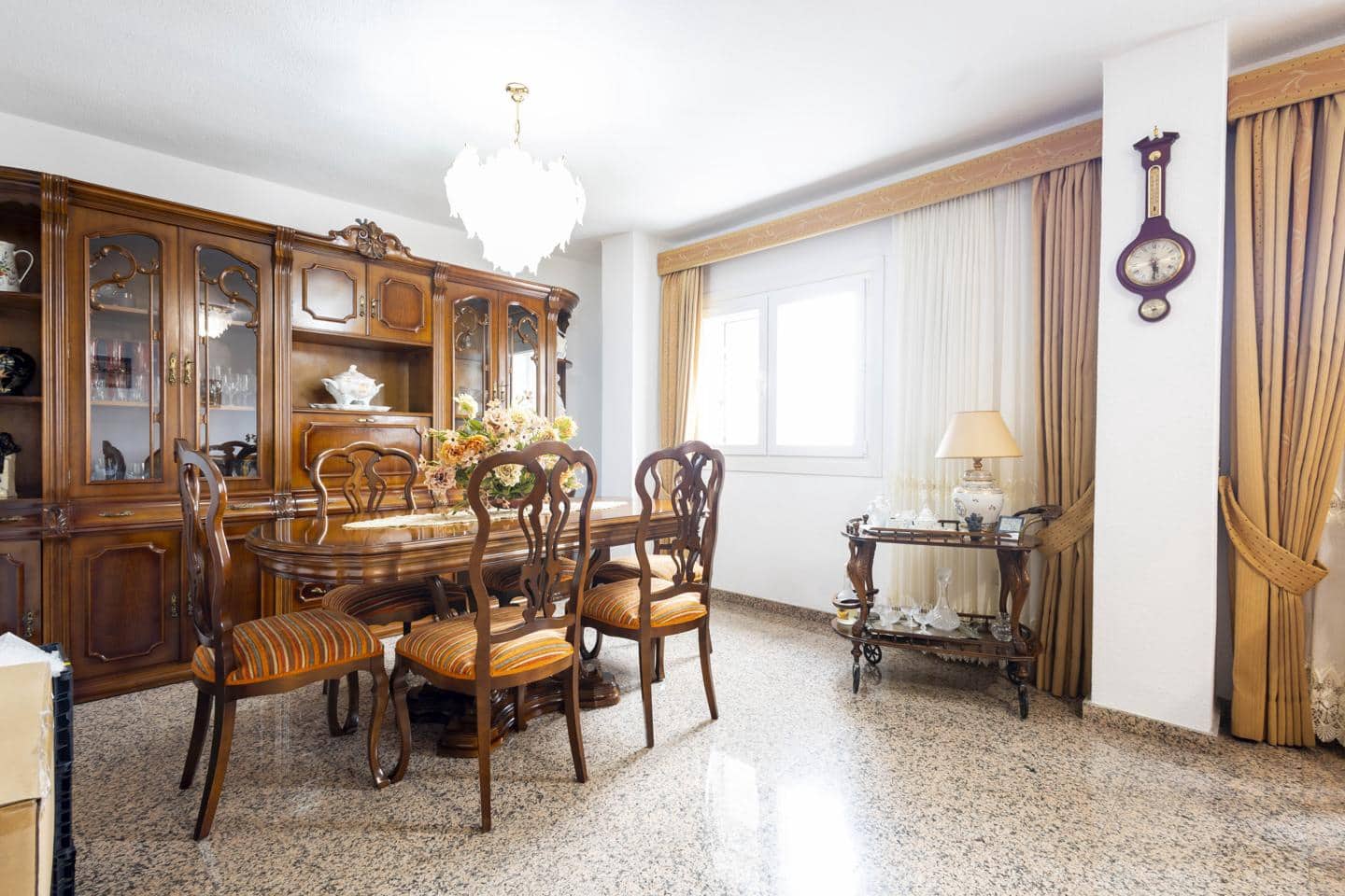 4 slaapkamer Villa te koop in San Cristobal de La Laguna met garage - € 380.000 (Ref: 10169051)