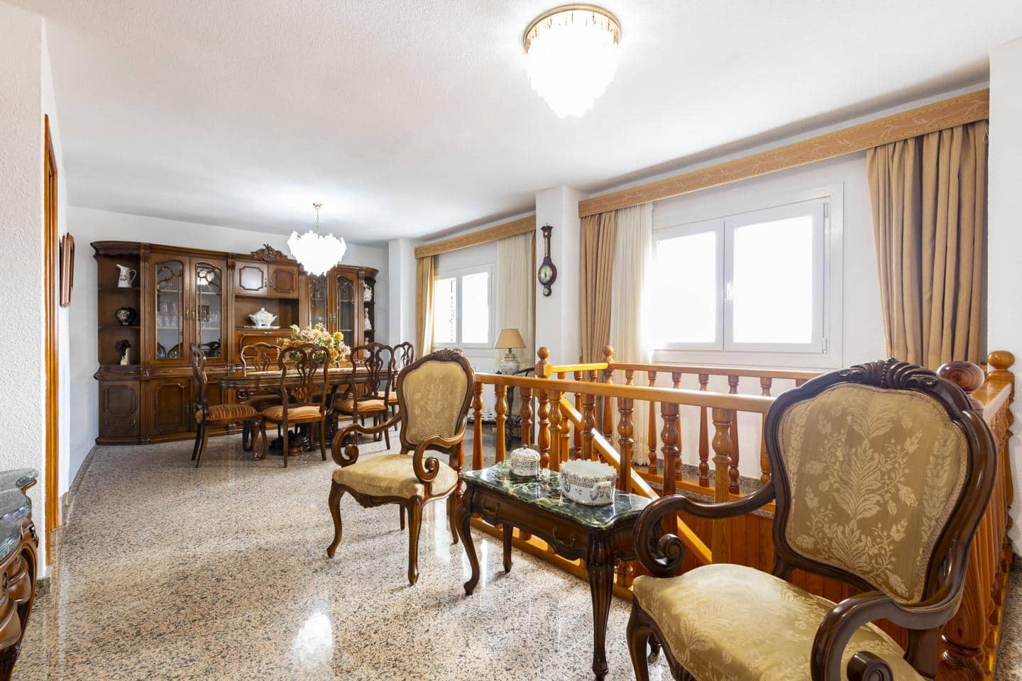 4 slaapkamer Villa te koop in San Cristobal de La Laguna met garage - € 380.000 (Ref: 10169051)