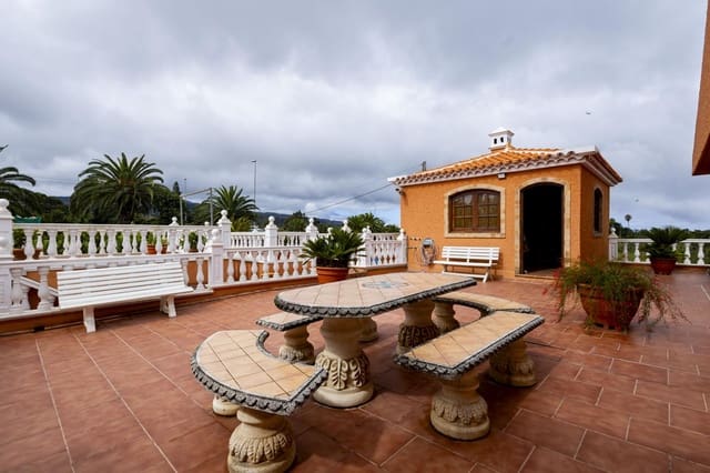 4 soverom Villa til salgs i San Cristóbal de La Laguna med garasje - € 380 000 (Ref: 10169051)