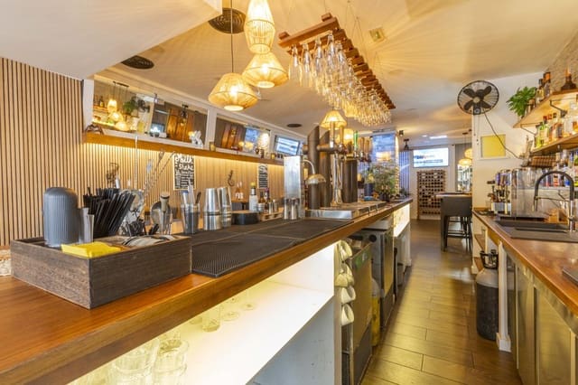 1 makuuhuone Yritys vuokrattavana paikassa Puerto de la Cruz - 2 800 € (Ref: 10169052)