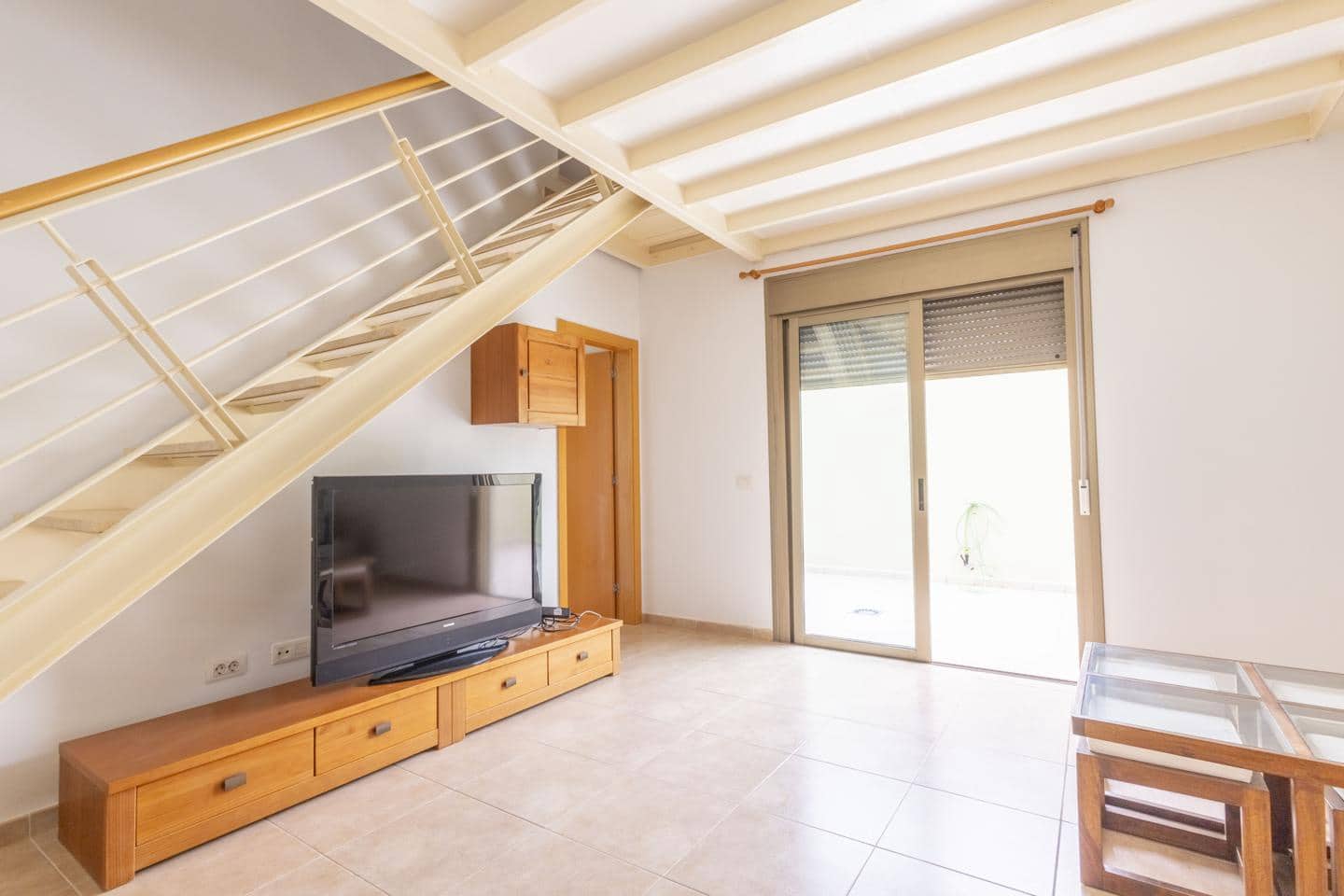 2 slaapkamer Flat te huur in El Medano met garage - € 1.300 (Ref: 10172362)