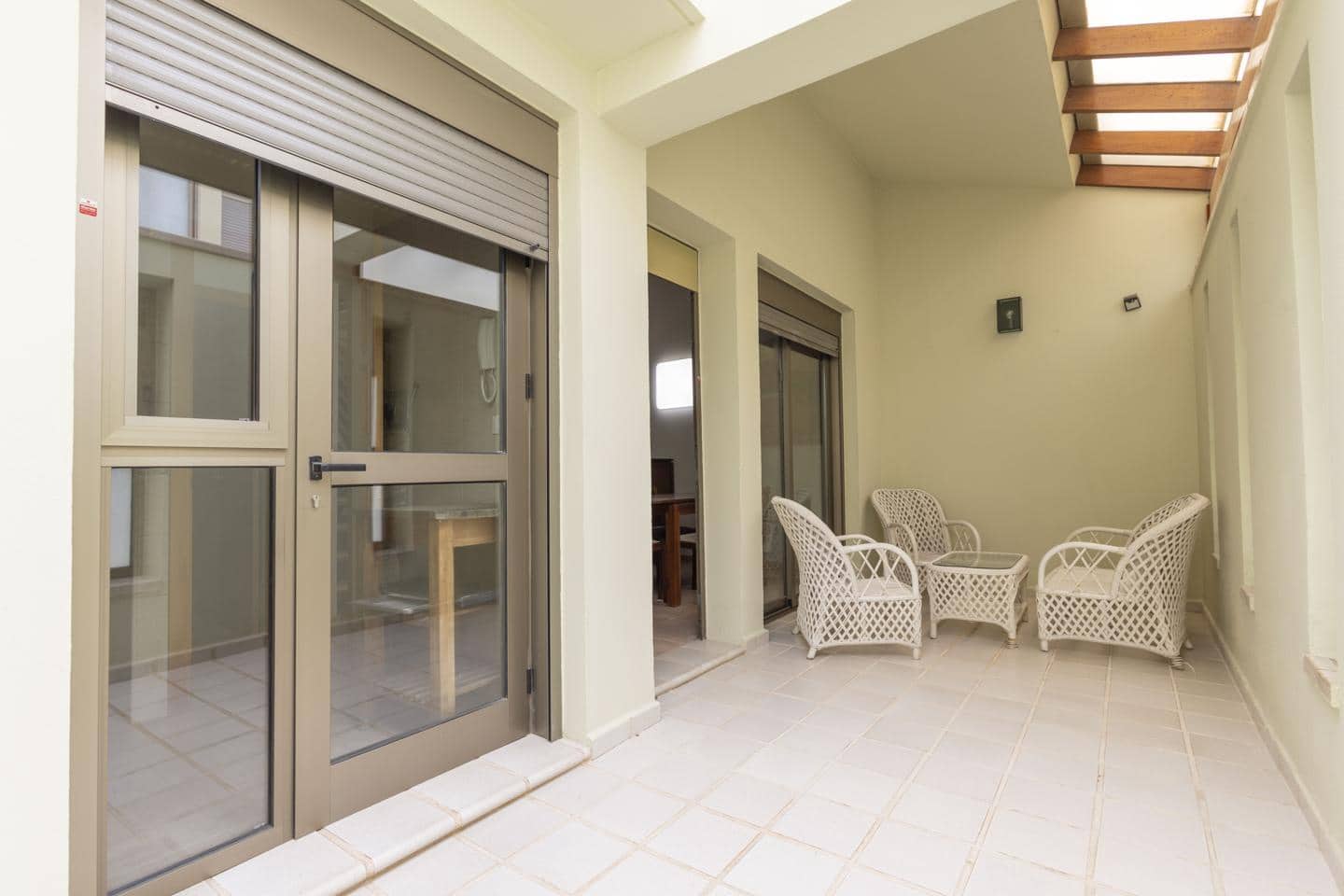 2 slaapkamer Flat te huur in El Medano met garage - € 1.300 (Ref: 10172362)