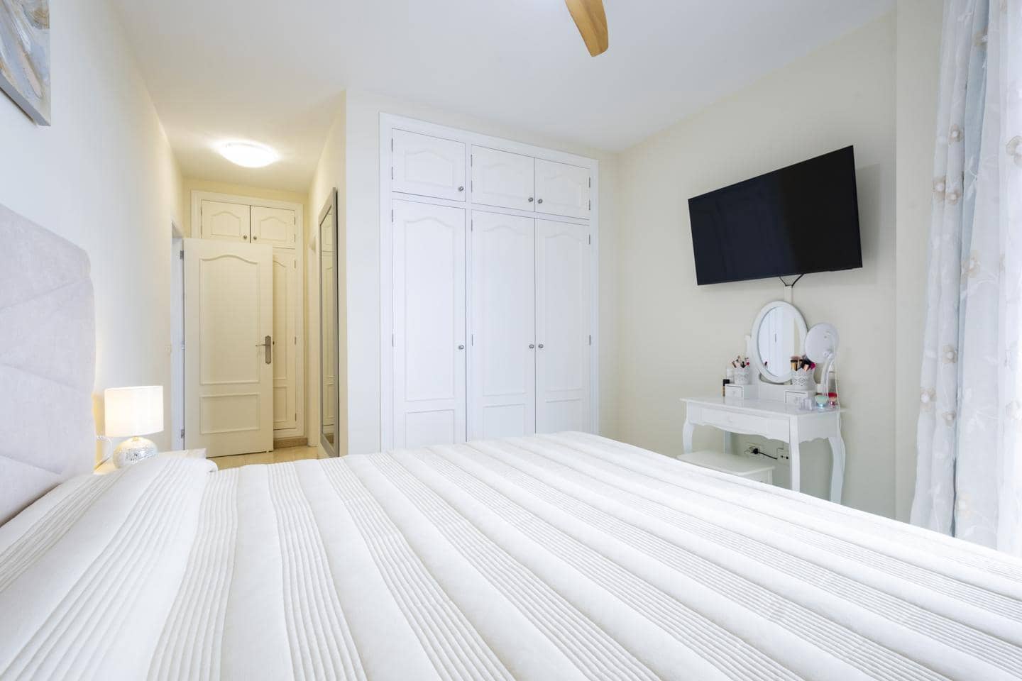 4 sypialnia Mieszkanie na sprzedaż w Radazul z garażem - 422 000 € (Ref: 10172364)