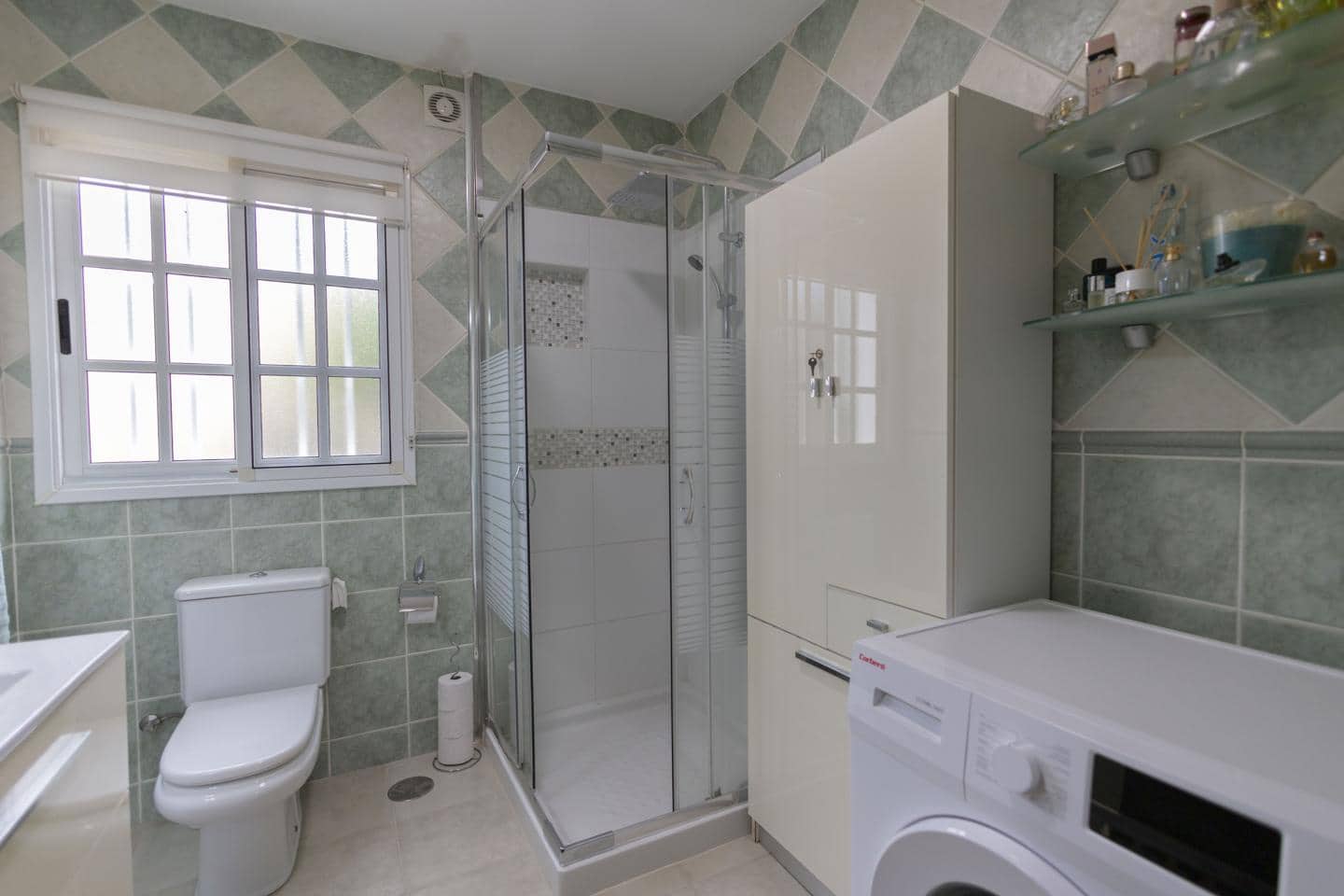 5 bedroom Villa for sale in Arona with pool garage - € 850,000 (Ref: 10172799)