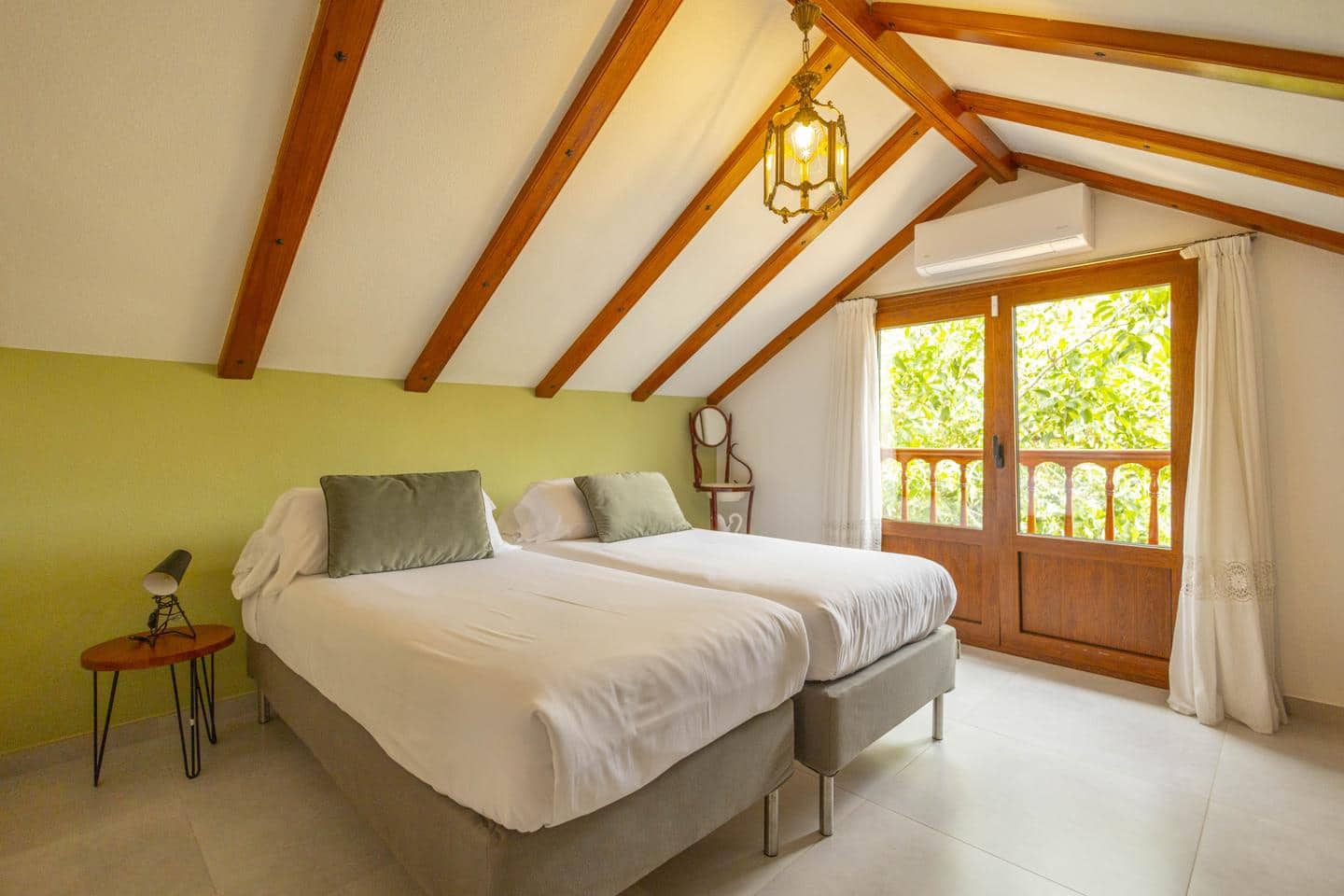4 bedroom Villa for sale in Tacoronte with pool garage - € 799,990 (Ref: 10179515)