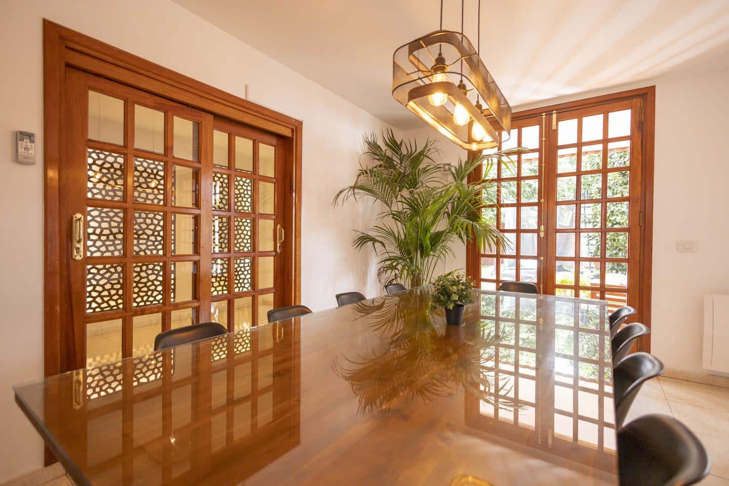 4 bedroom Villa for sale in Tacoronte with pool garage - € 799,990 (Ref: 10179515)