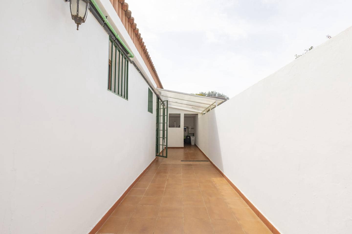 4 bedroom Villa for sale in Tacoronte with pool garage - € 799,990 (Ref: 10179515)