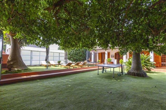 4 bedroom Villa for sale in Tacoronte with pool garage - € 799,990 (Ref: 10179515)