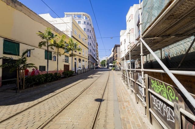 1 bedroom Business for rent in Zona Centro, Santa Cruz de Tenerife - € 2,200 (Ref: 10183702)