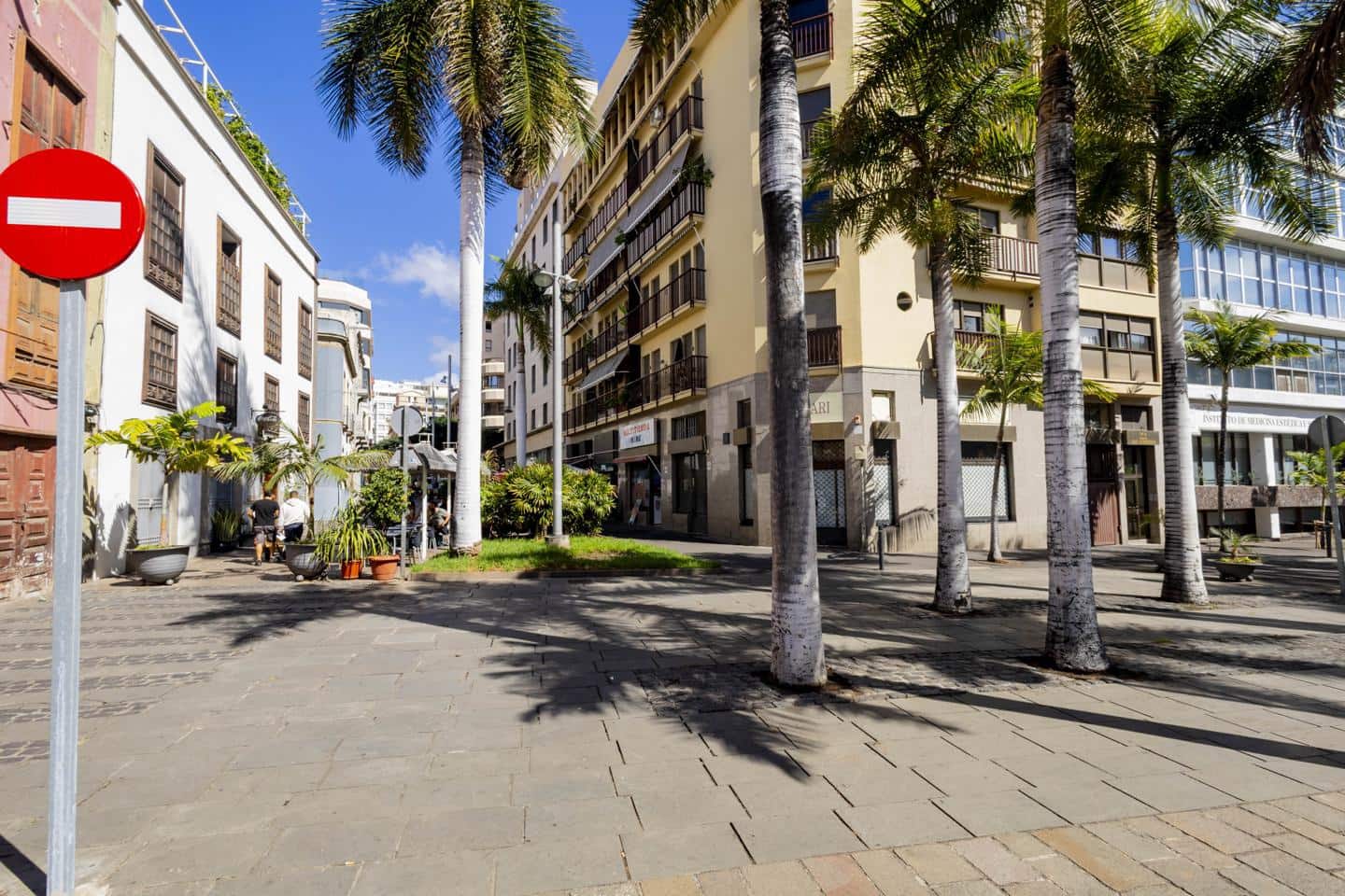 1 bedroom Business for rent in Santa Cruz de Tenerife - € 2,200 (Ref: 10183702)