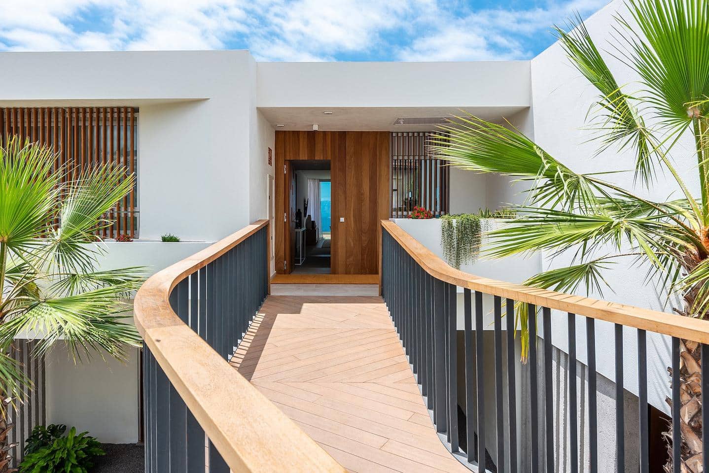 2 bedroom Flat for sale in Guia de Isora with garage - € 876,000 (Ref: 7500854)