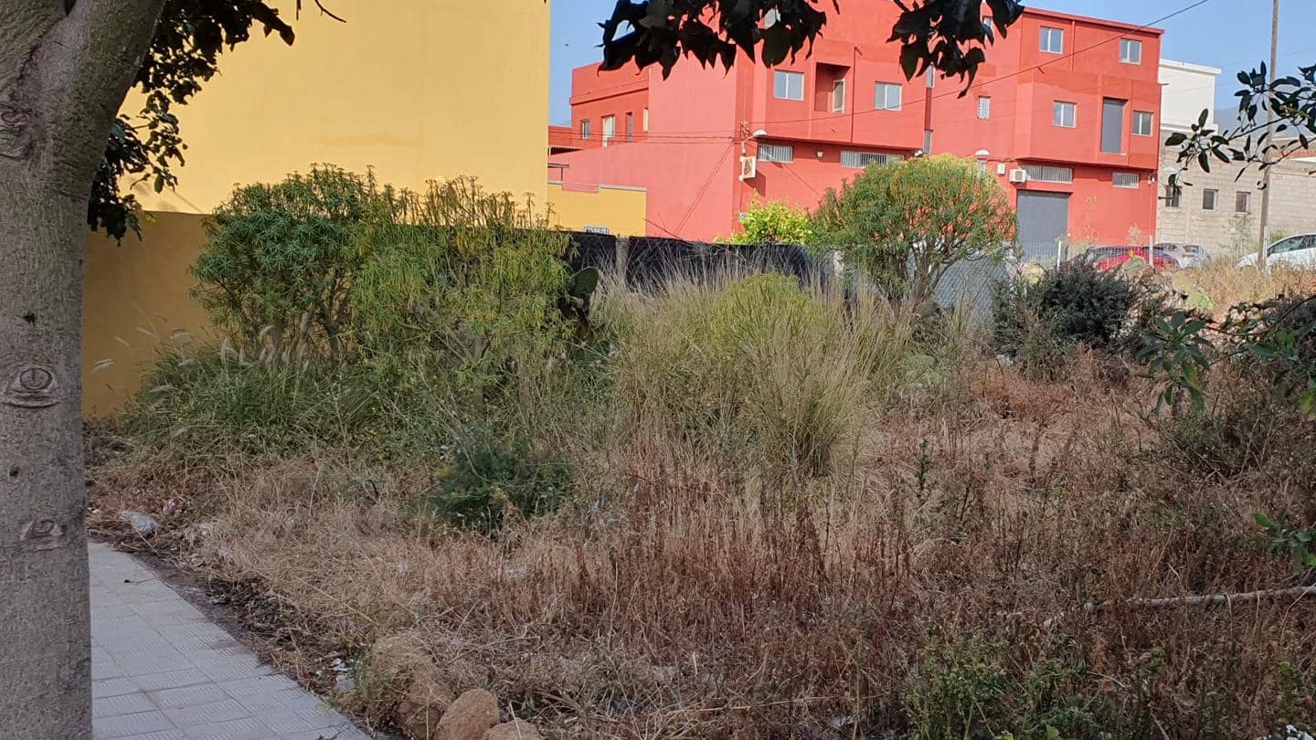 Grunde uden byggetilladelser til salg i Santa Cruz de Tenerife - € 52.000 (Ref: 7651256)