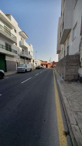 Mark till salu i El Chorrillo, Santa Cruz de Tenerife - 52 000 € (Ref: 7651256)