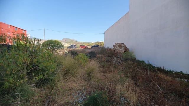 Mark till salu i El Chorrillo, Santa Cruz de Tenerife - 52 000 € (Ref: 7651256)