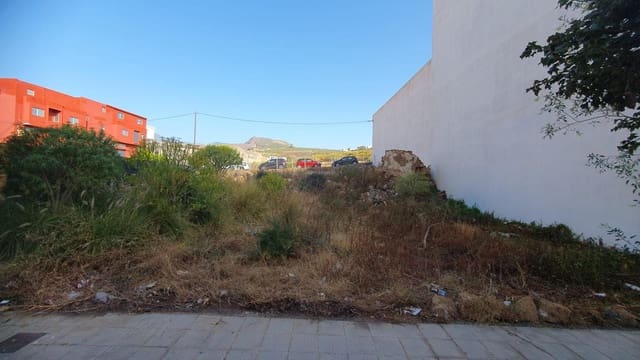 Mark till salu i El Chorrillo, Santa Cruz de Tenerife - 52 000 € (Ref: 7651256)