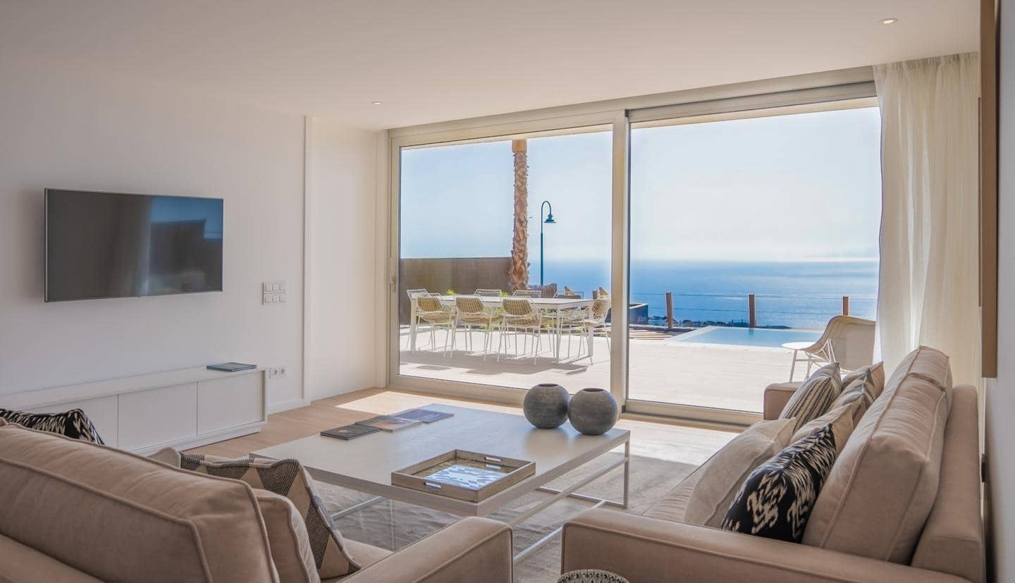 3 soveværelse Villa til salg i Guia de Isora med swimmingpool - € 2.035.000 (Ref: 7668814)