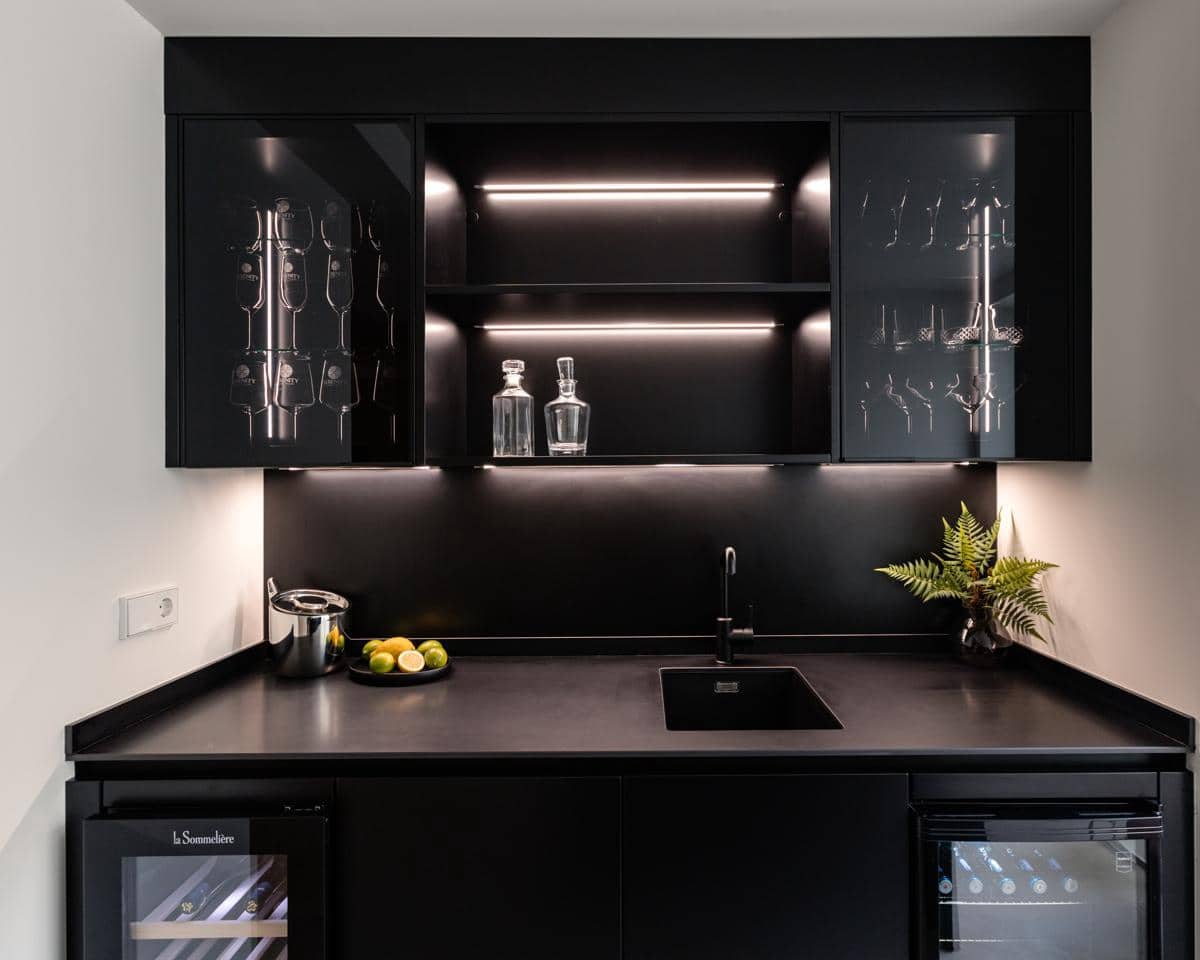 5 soverom Villa til salgs i Adeje med svømmebasseng garasje - € 1 912 900 (Ref: 7995970)