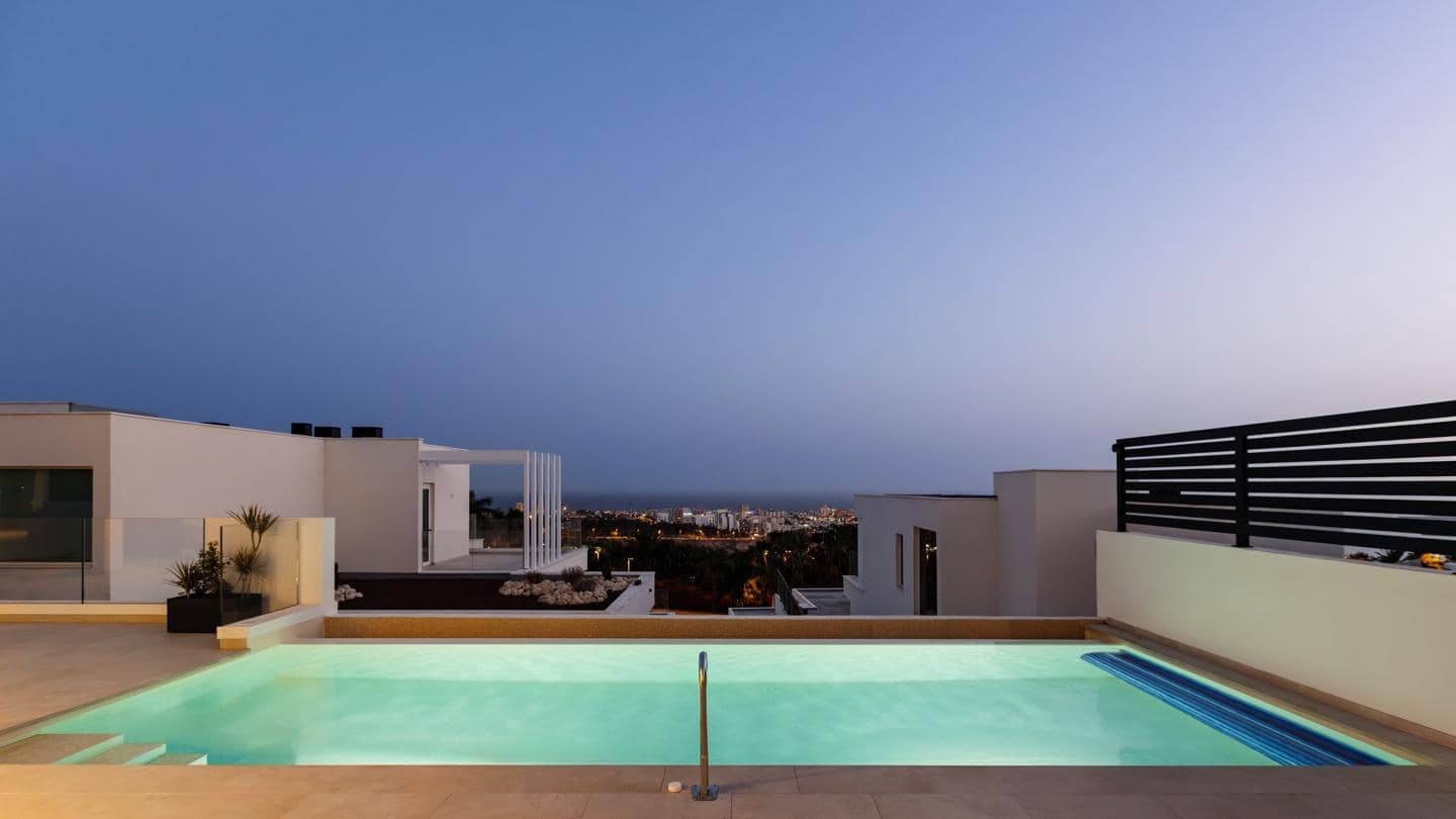 5 soverom Villa til salgs i Adeje med svømmebasseng garasje - € 1 912 900 (Ref: 7995970)