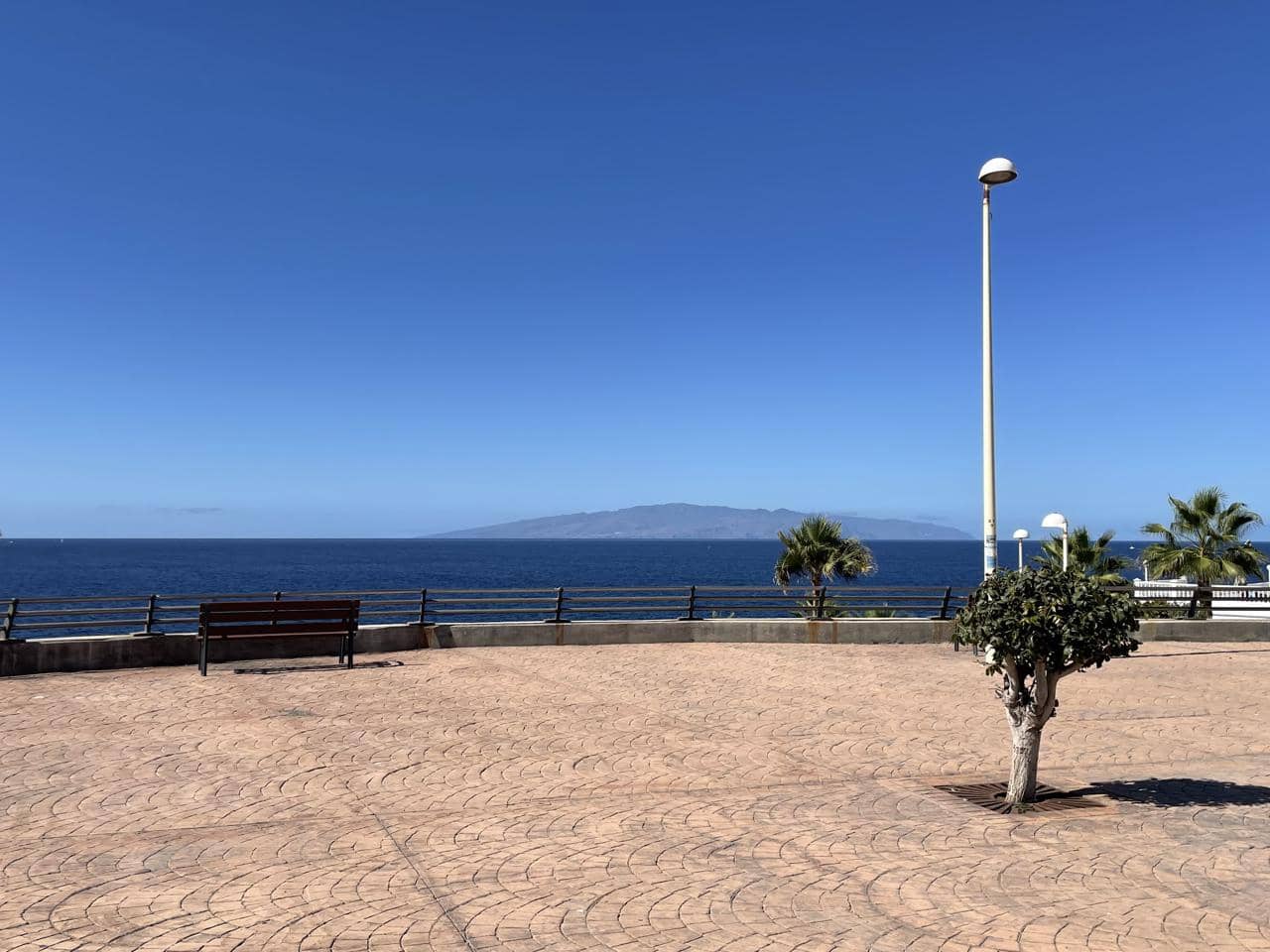 3 soveværelse Villa til salg i Adeje med swimmingpool garage - € 570.000 (Ref: 8035464)