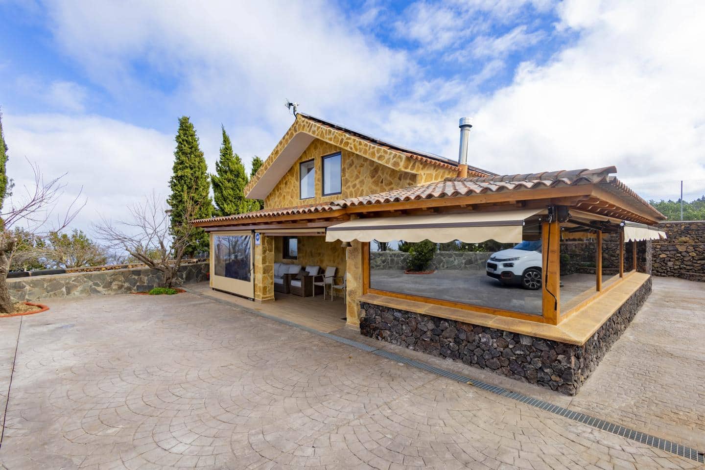 5 bedroom Finca/Country House for sale in El Tanque with garage - € 550,000 (Ref: 8048322)