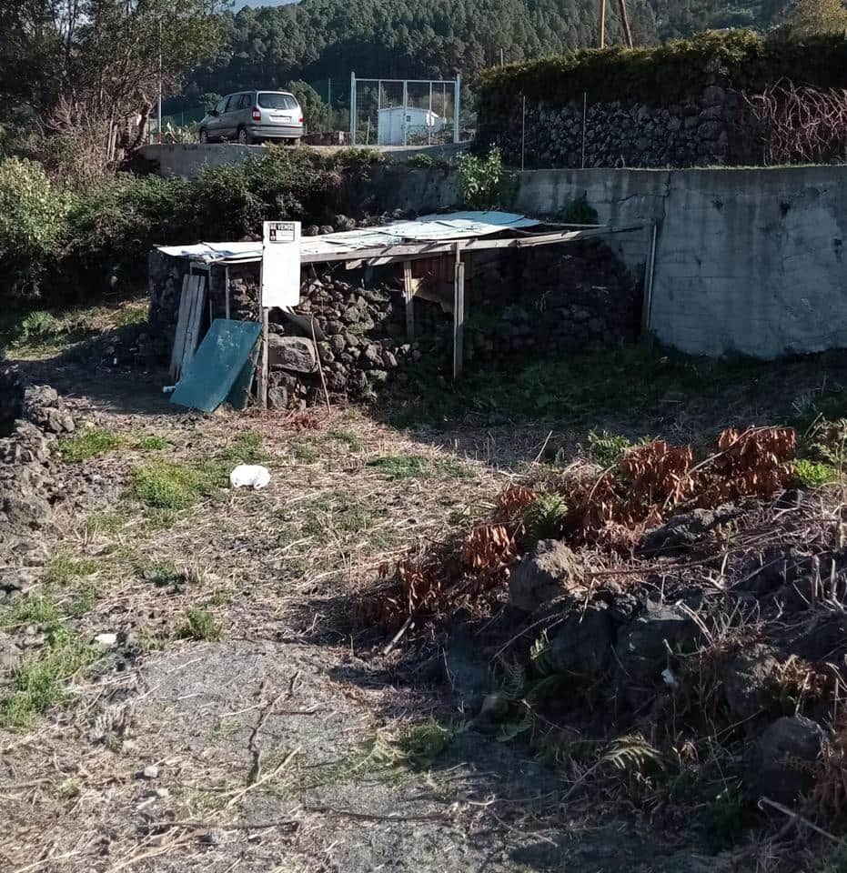 Grunde uden byggetilladelser til salg i Icod de los Vinos - € 62.000 (Ref: 8086691)