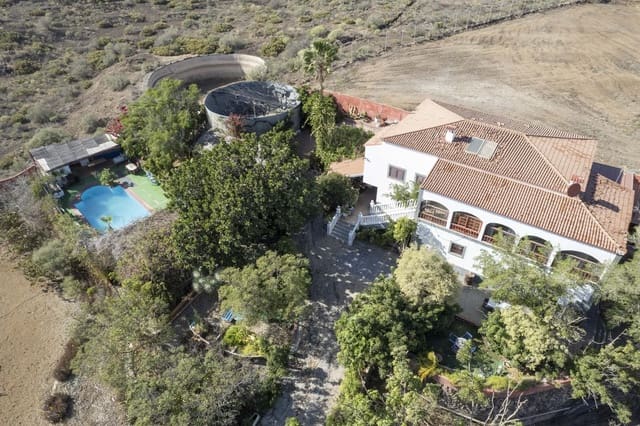 6 quarto Moradia para venda em San Miguel de Abona com piscina - 1 044 050 € (Ref: 8097867)